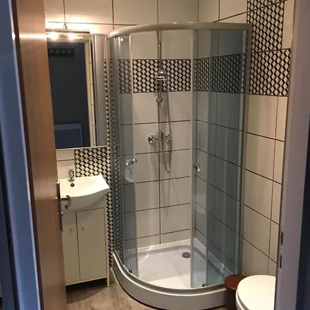 ホワイト ガーデン ホームステイ *