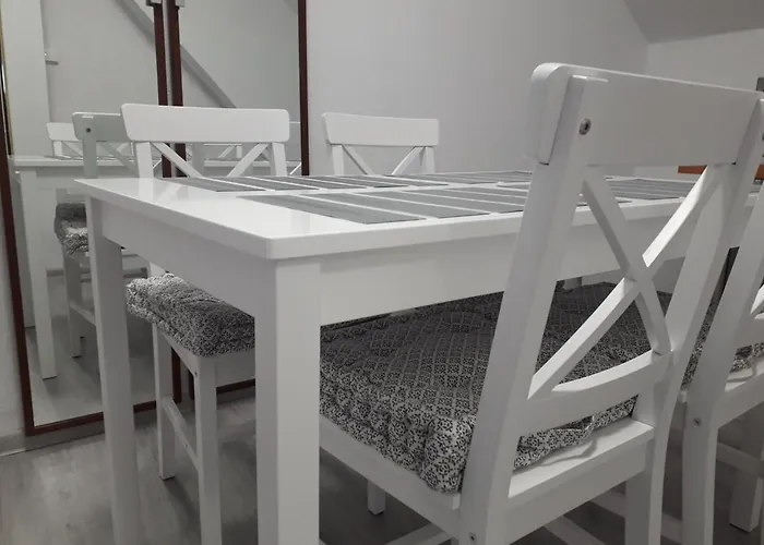 Проживание в семье White Garden Освенцим